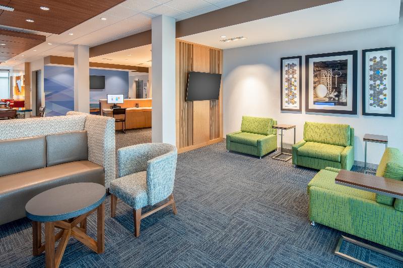 Holiday Inn Express & Suites - Camas By Ihg Exterior photo